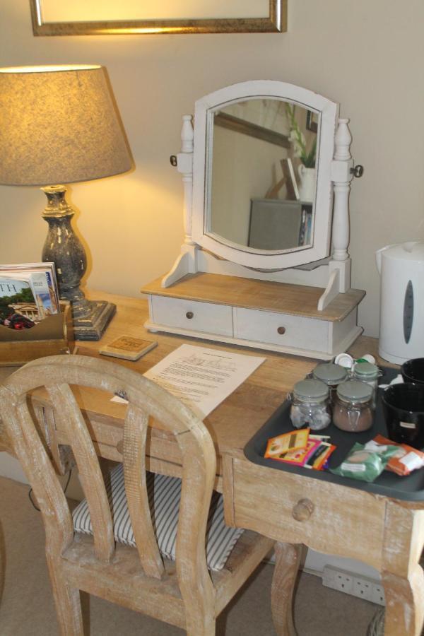 Roundhill Farmhouse Kelston Extérieur photo