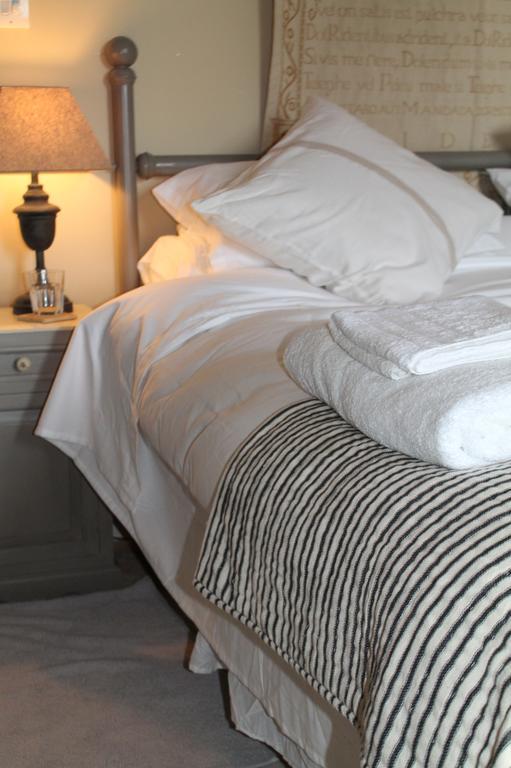 Roundhill Farmhouse Kelston Chambre photo