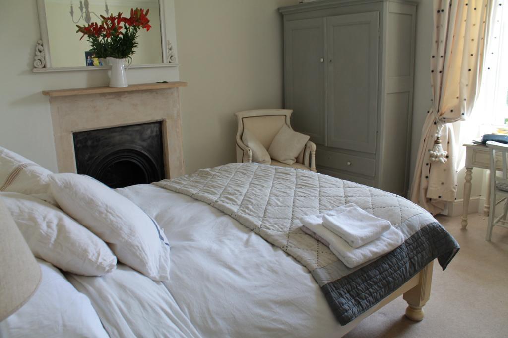 Roundhill Farmhouse Kelston Chambre photo
