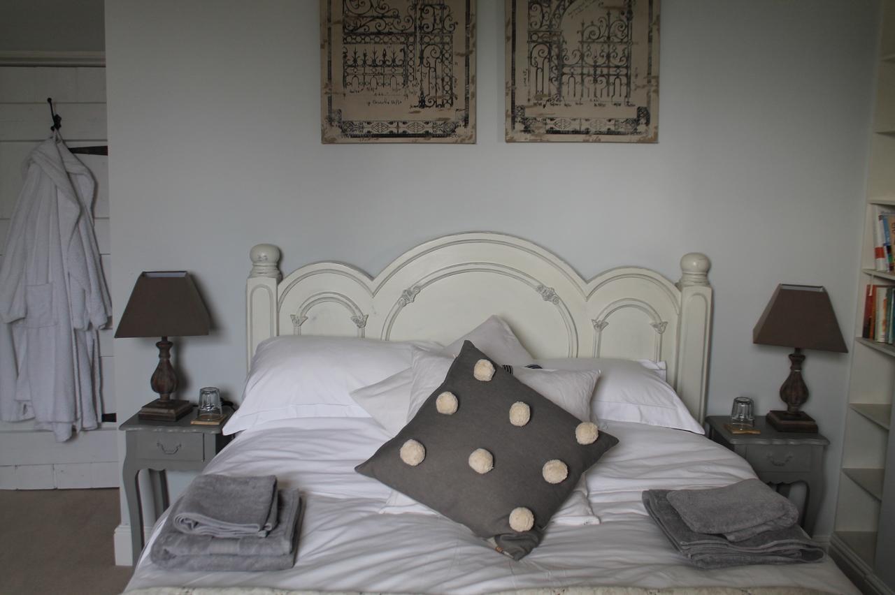 Roundhill Farmhouse Kelston Extérieur photo